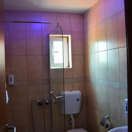 Salute Guest house 3*